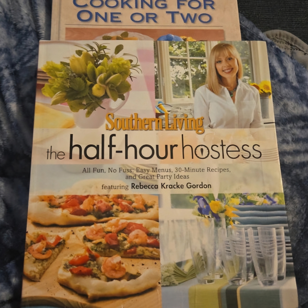 Southern Living Half-Hour Hostess Cookbook - Green, Yellow, Blue Accents